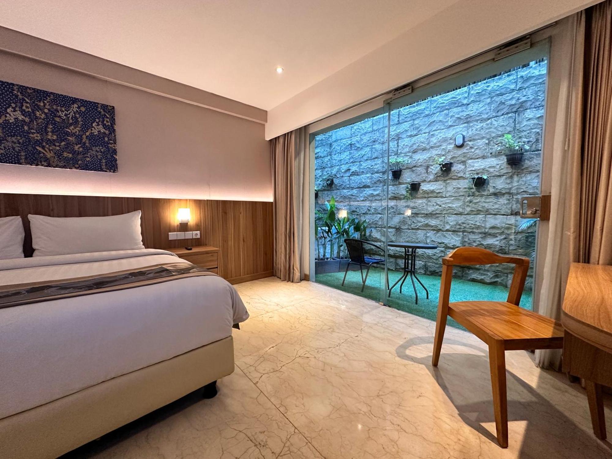 The Capital Hotel And Resort Seminyak Экстерьер фото