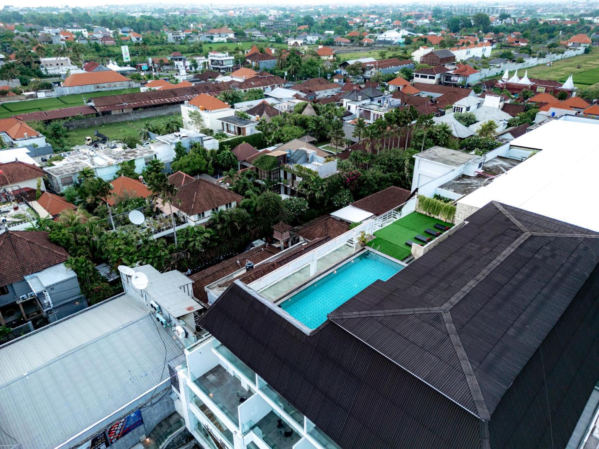 The Capital Hotel And Resort Seminyak Экстерьер фото